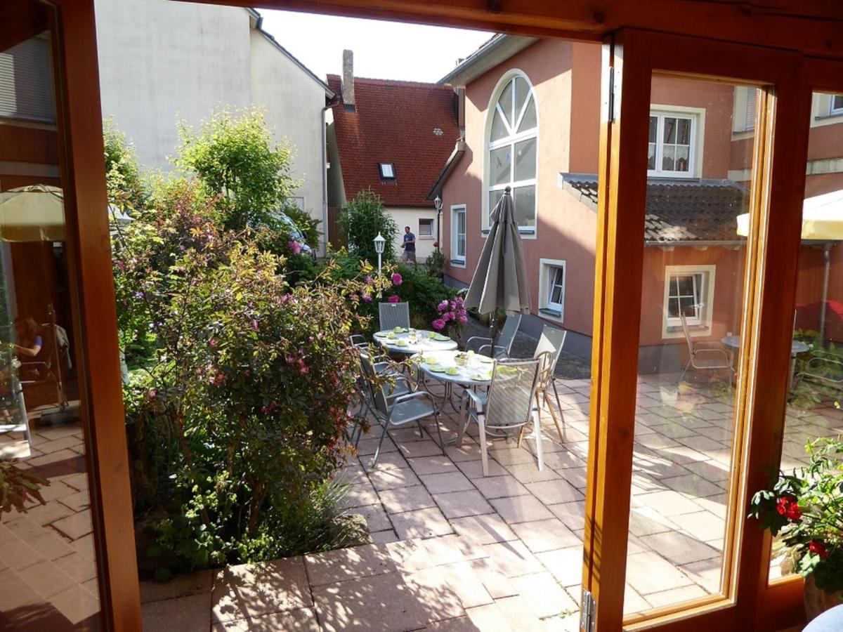 Pension Rosengaertchen Абсберг Экстерьер фото